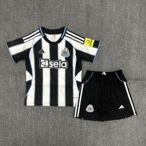 Newcastle United thuis kindertenue 25/26